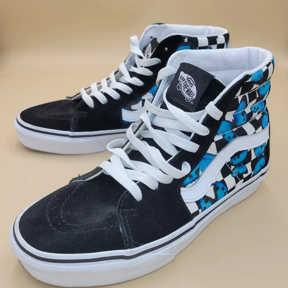 Converse White and Black High-Top Sneakers - Picture 5 of 8